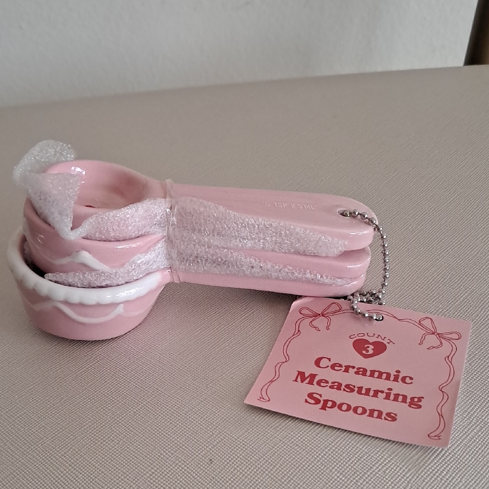 Target Pink and White Cake Ceramic Measuring Spoons